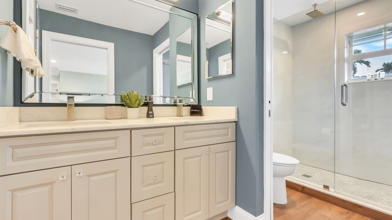 Photo of Bathroom in Coral Ridge Isles