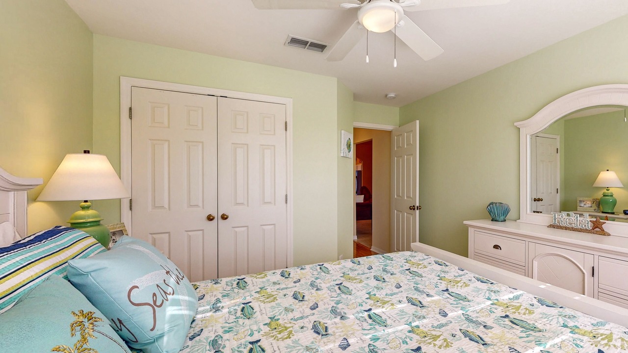 Photo of Bedroom in Beachwalk Isles