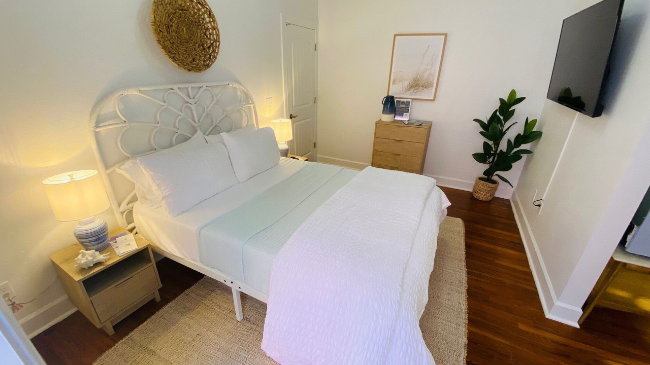 Photo of Bedroom in Pass-a-Grille Historic District