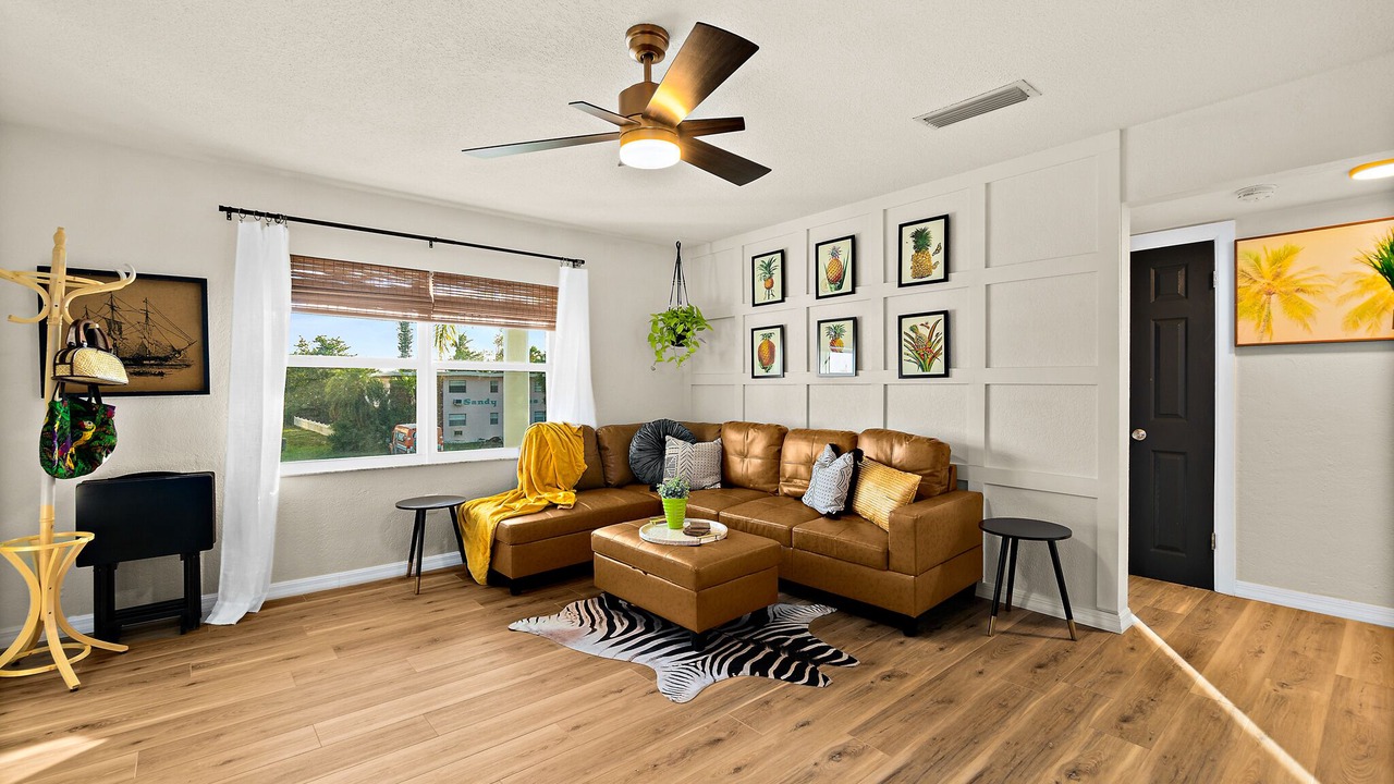 Photo of Livingroom in Indian Harbour Beach