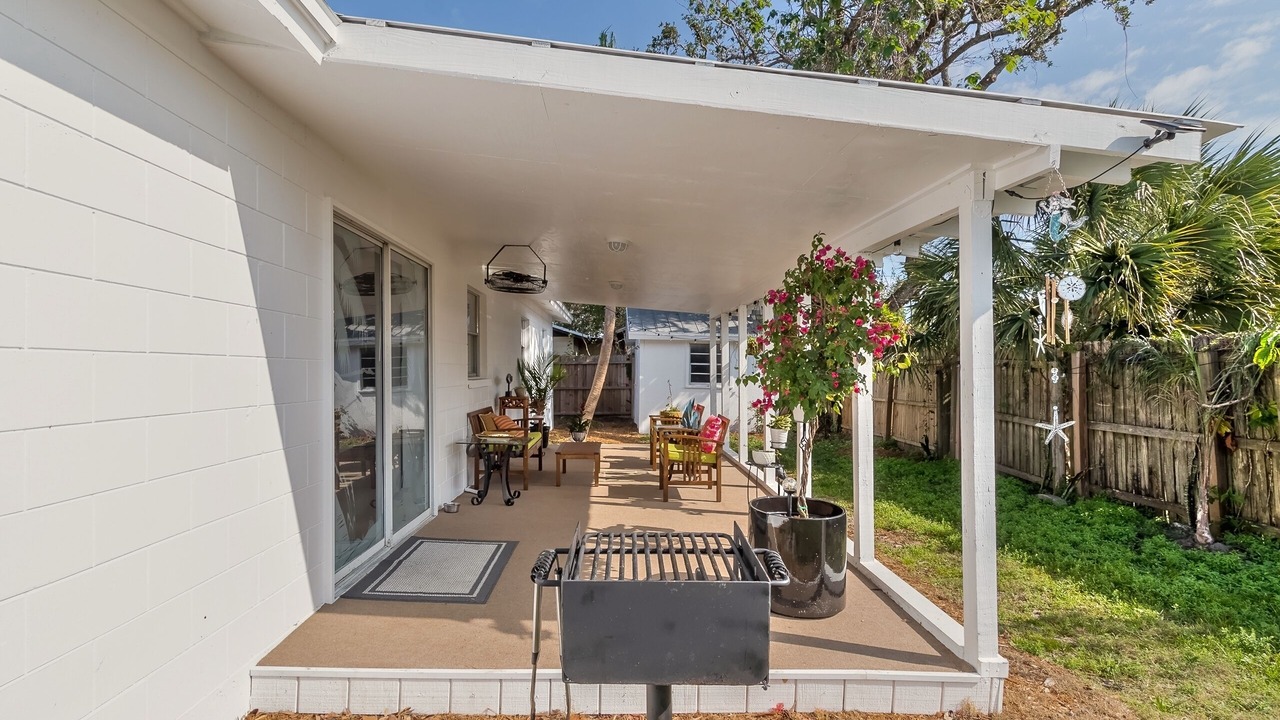 Photo of Patio Balcony in Edgewater