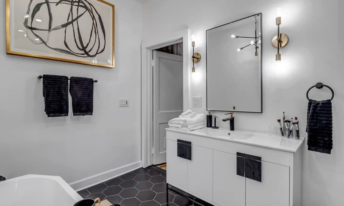 Photo of Bathroom in Urban Core