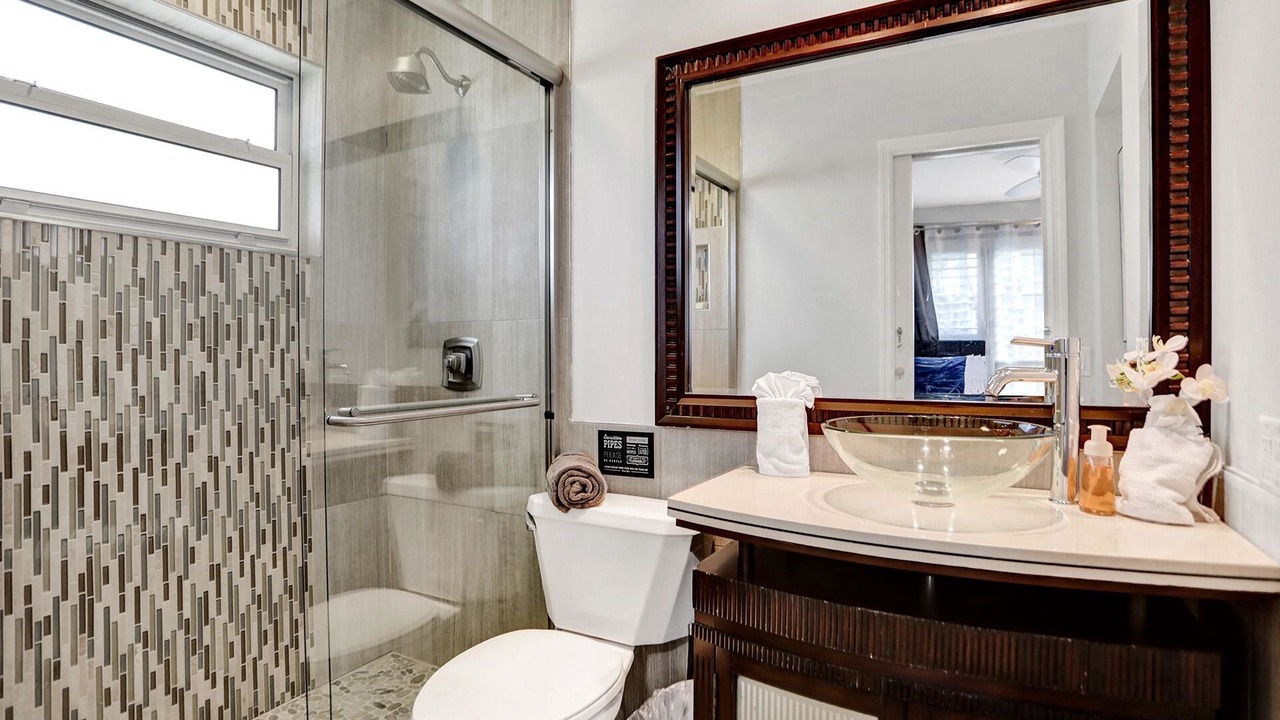 Photo of Bathroom in Lighthouse Point
