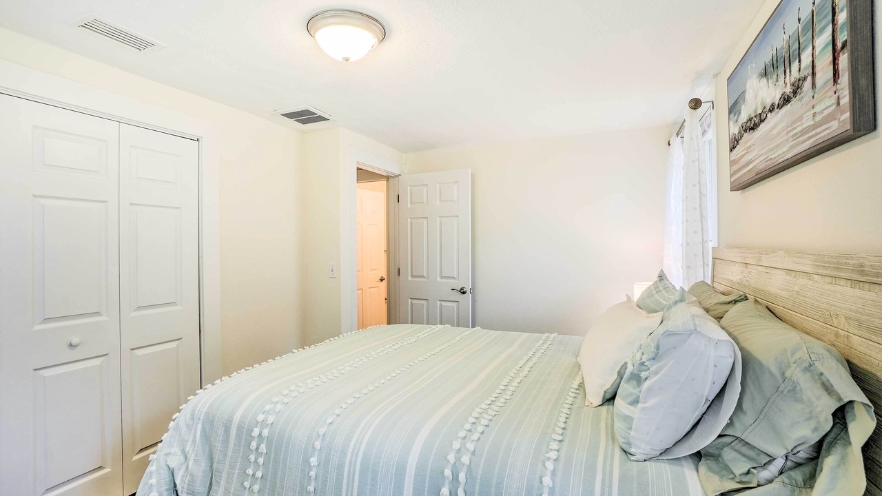Photo of Bedroom in Tarpon Springs
