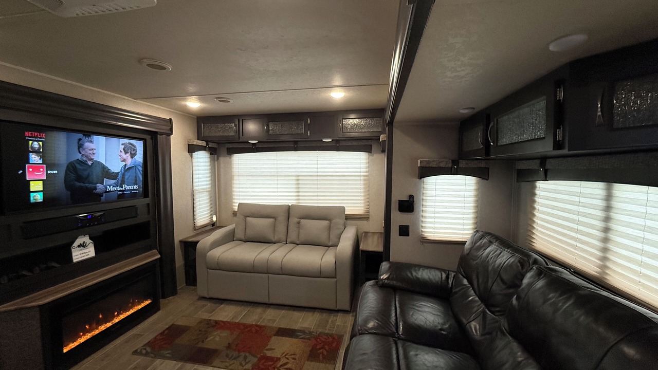 Photo of Livingroom in Spring Hill