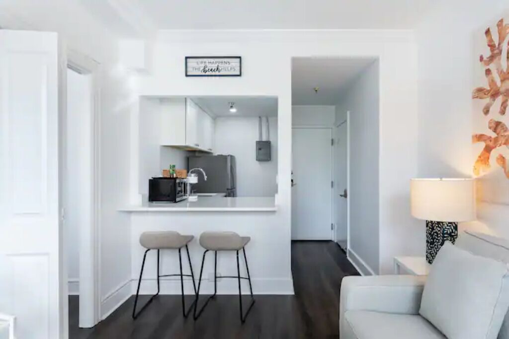 Photo of Livingroom in Palm Beach - West Palm Beach