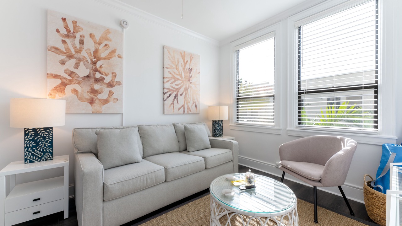 Photo of Livingroom in Palm Beach - West Palm Beach