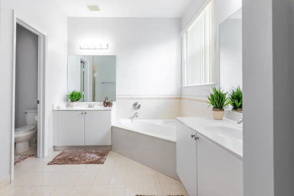 Photo of Bathroom in Ludlam
