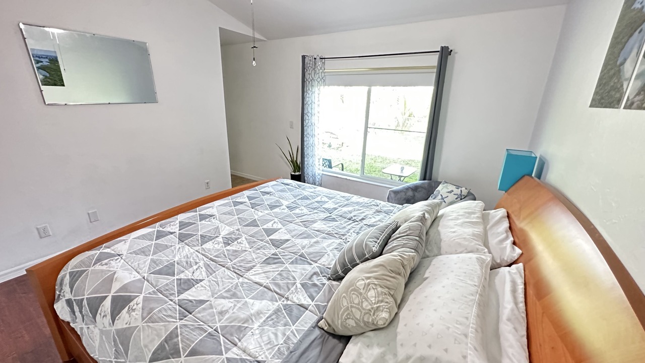 Photo of Bedroom in Golden Gate