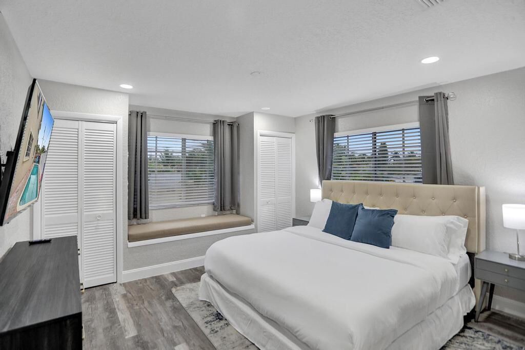 Photo of Bedroom in Deerfield Beach
