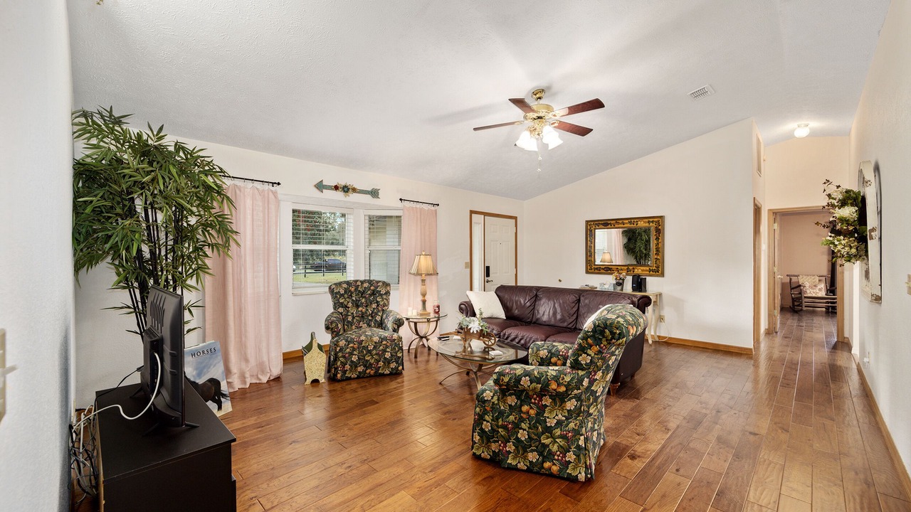 Photo of Livingroom in Fellowship