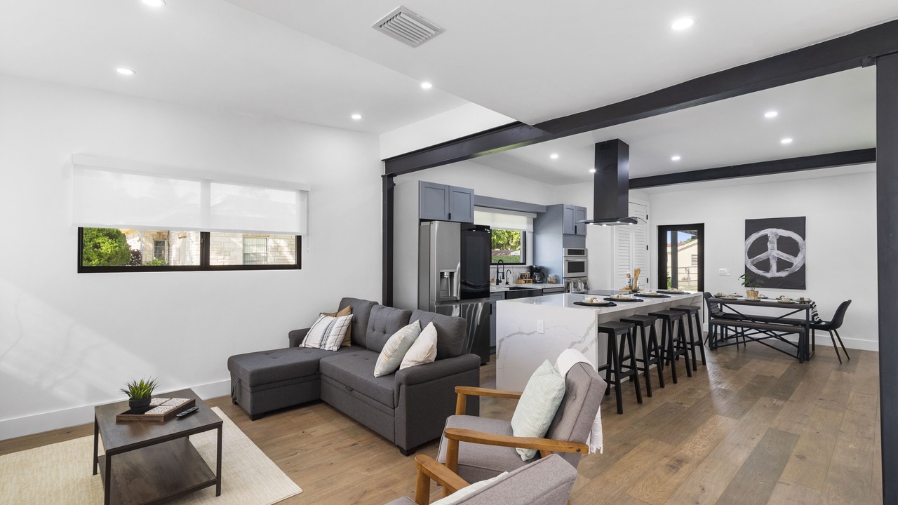 Photo of Livingroom in Coral Terrace