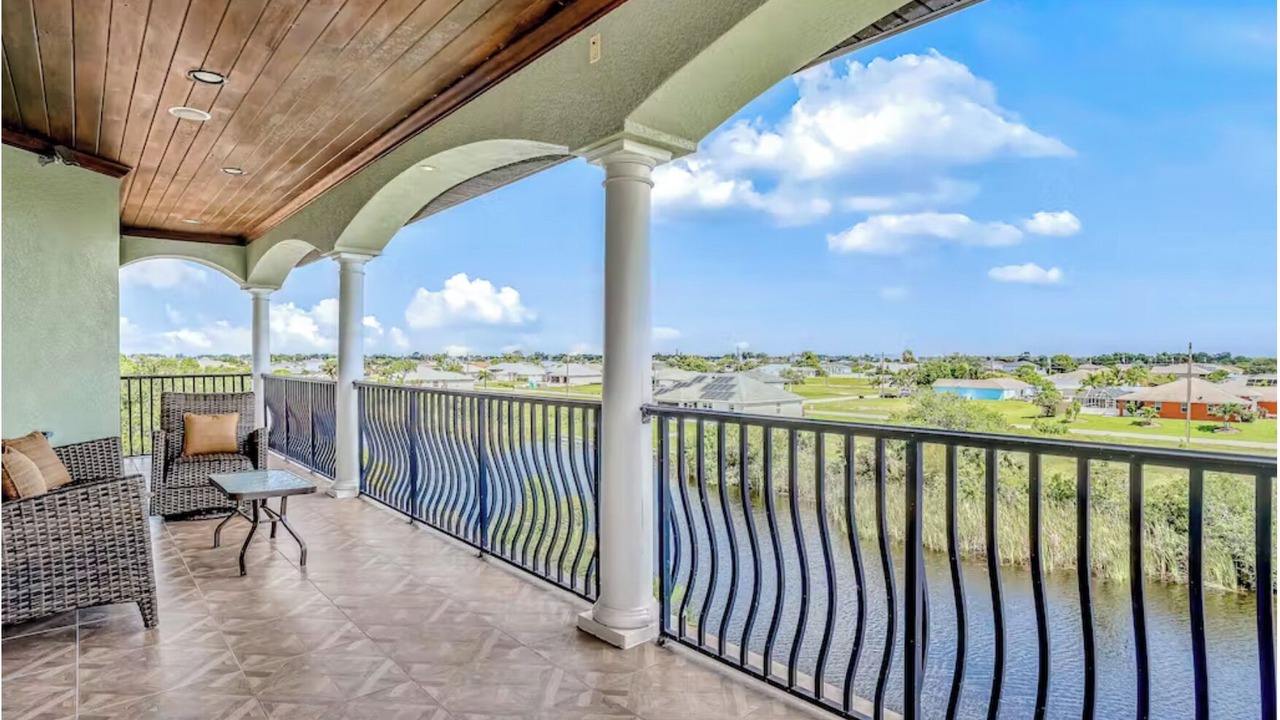Photo of Outdoor in Mariner