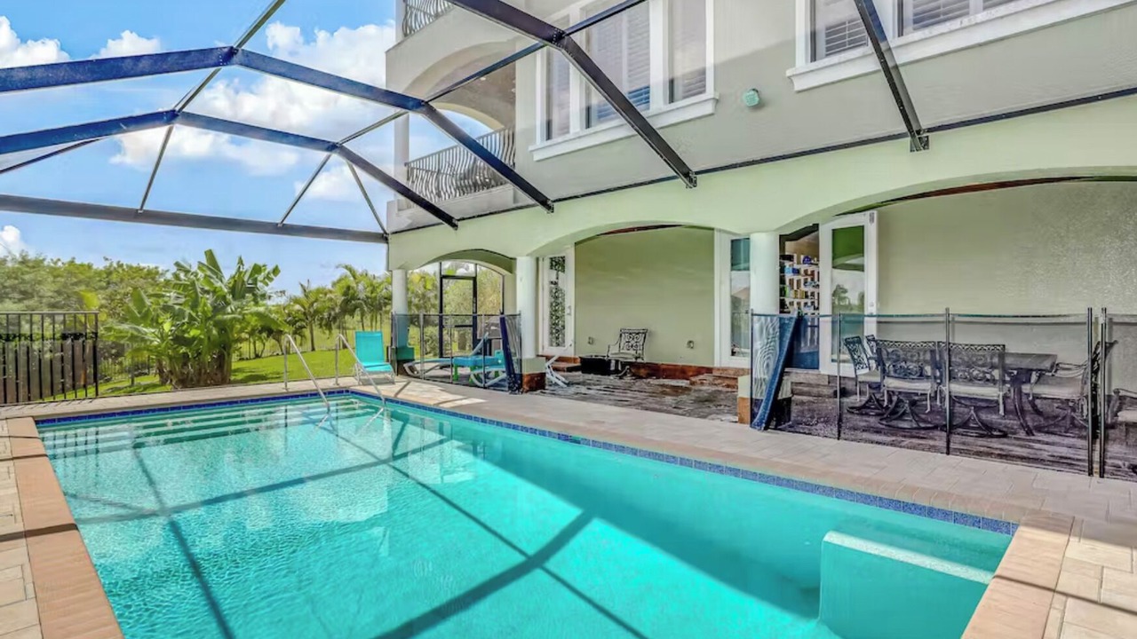 Photo of Outdoor in Mariner