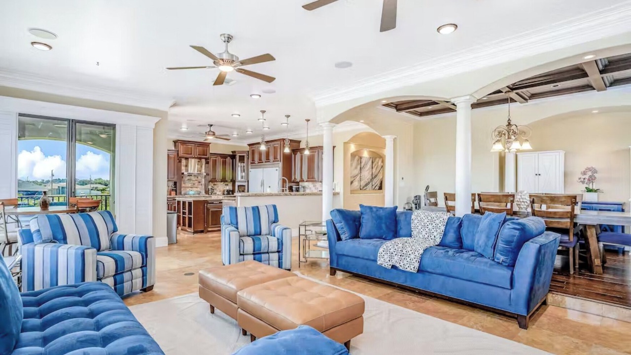 Photo of Livingroom in Mariner