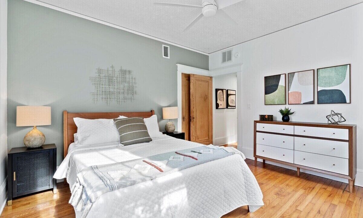 Photo of Bedroom in Avondale