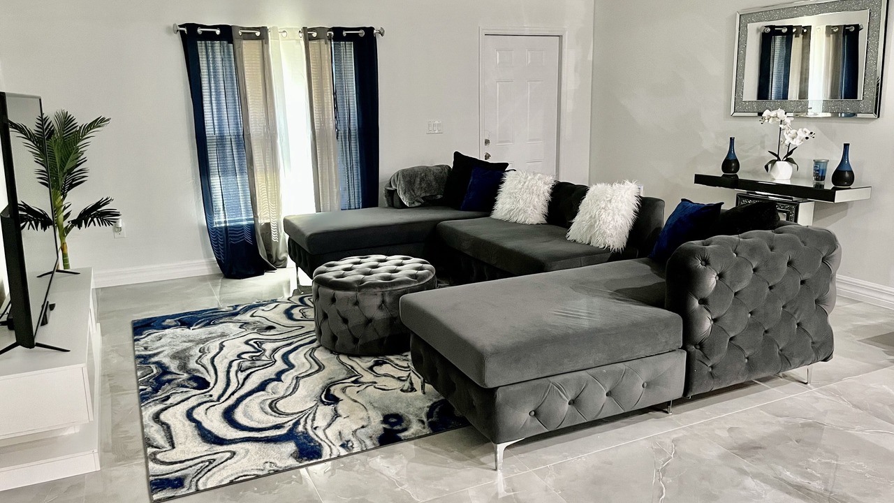 Photo of Livingroom in Sunshine