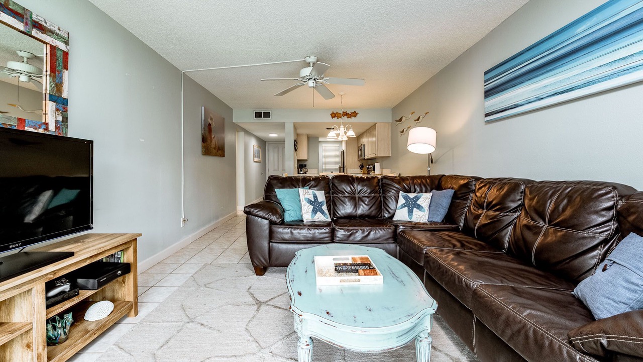 Photo of Livingroom in Point East