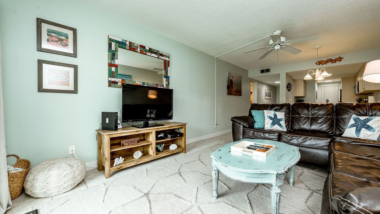 Photo of Livingroom in Point East