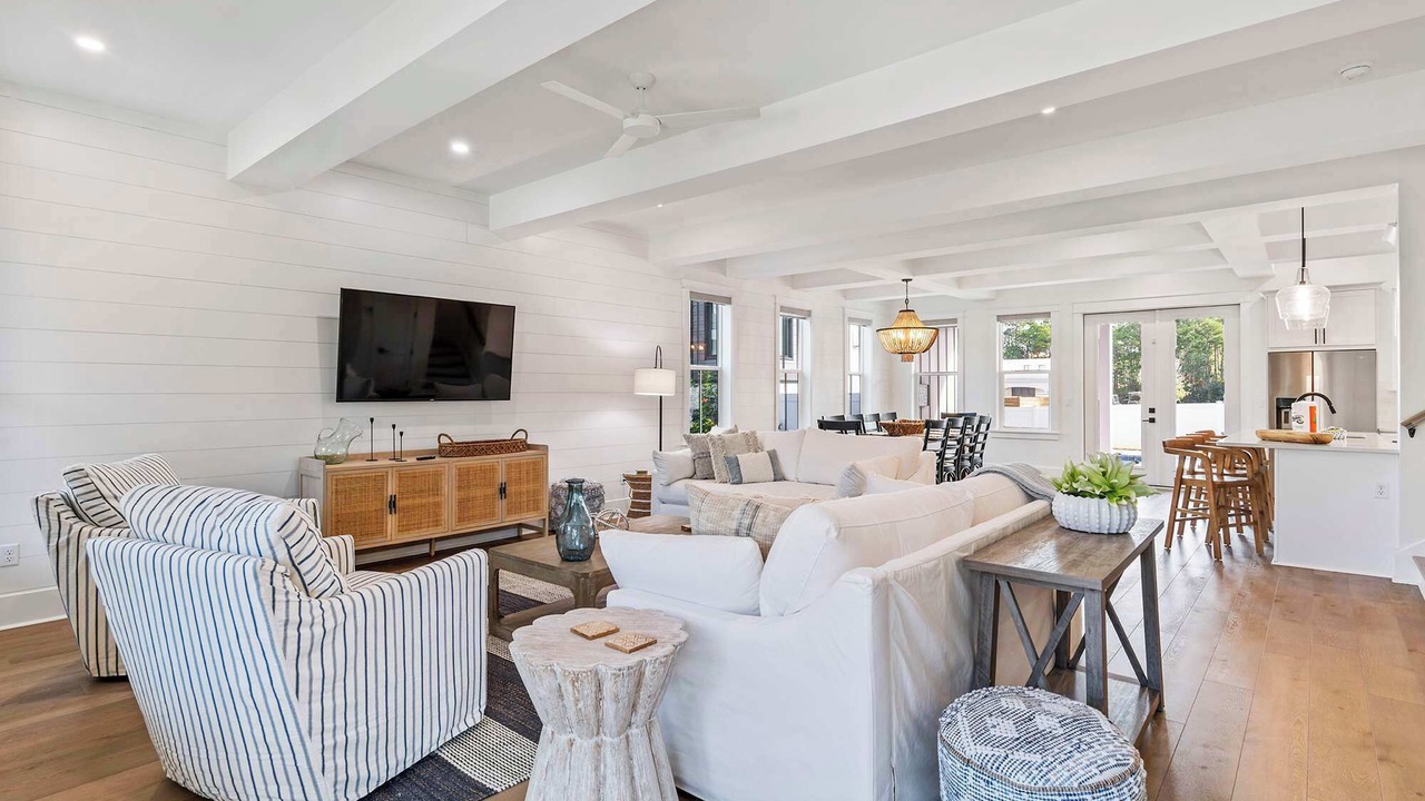 Photo of Livingroom in Emerald Waters Village