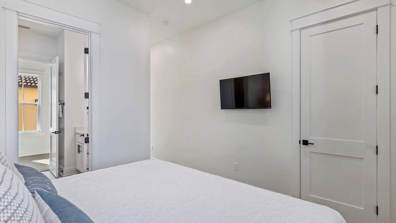 Photo of Bedroom in Emerald Waters Village