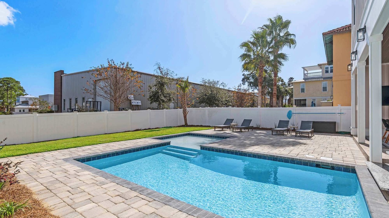 Photo of Outdoor in Emerald Waters Village
