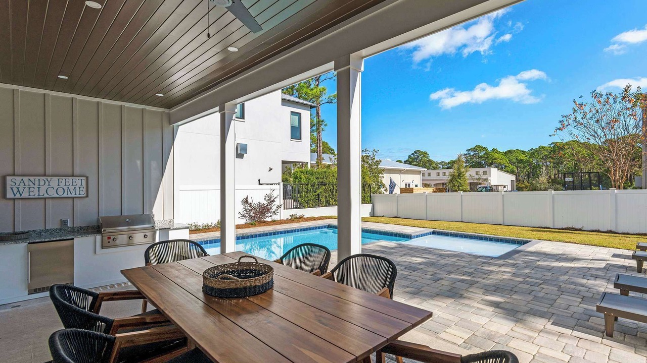 Photo of Outdoor in Emerald Waters Village