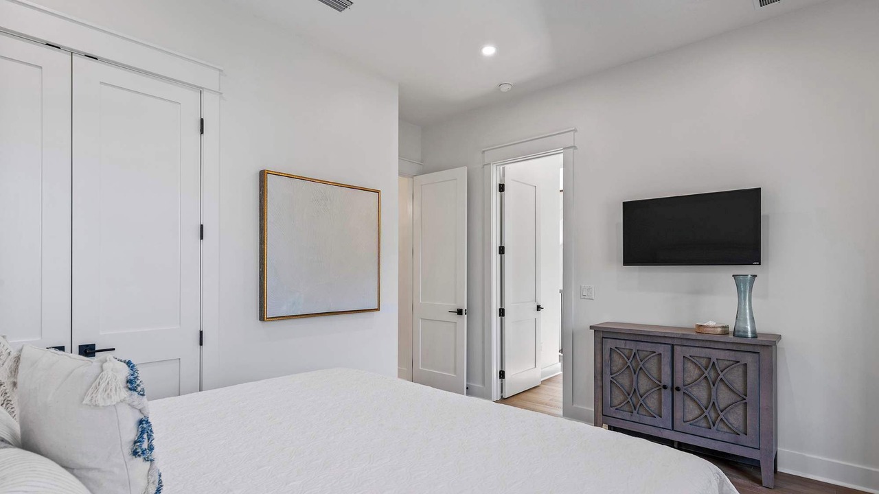 Photo of Bedroom in Emerald Waters Village