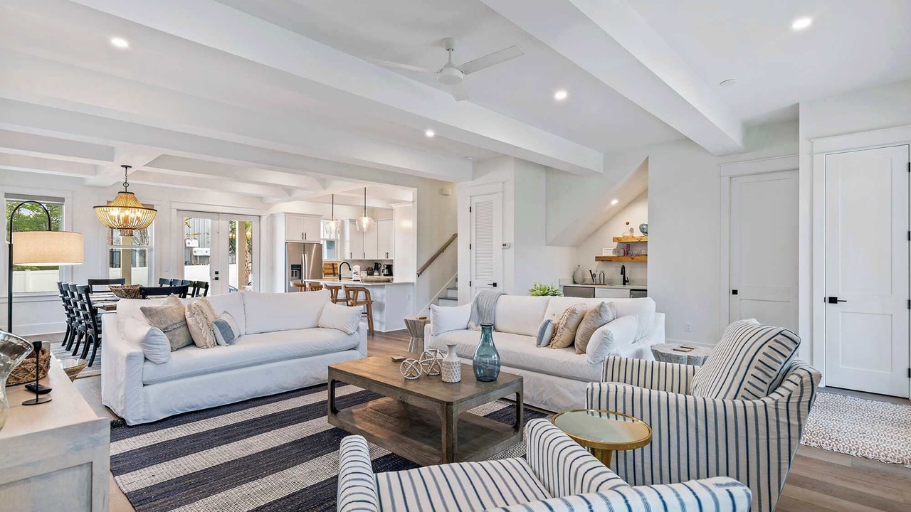 Photo of Livingroom in Emerald Waters Village