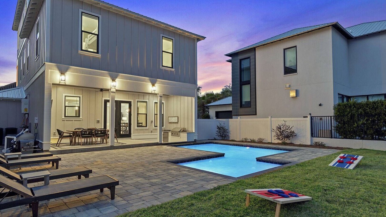 Photo of Outdoor in Emerald Waters Village