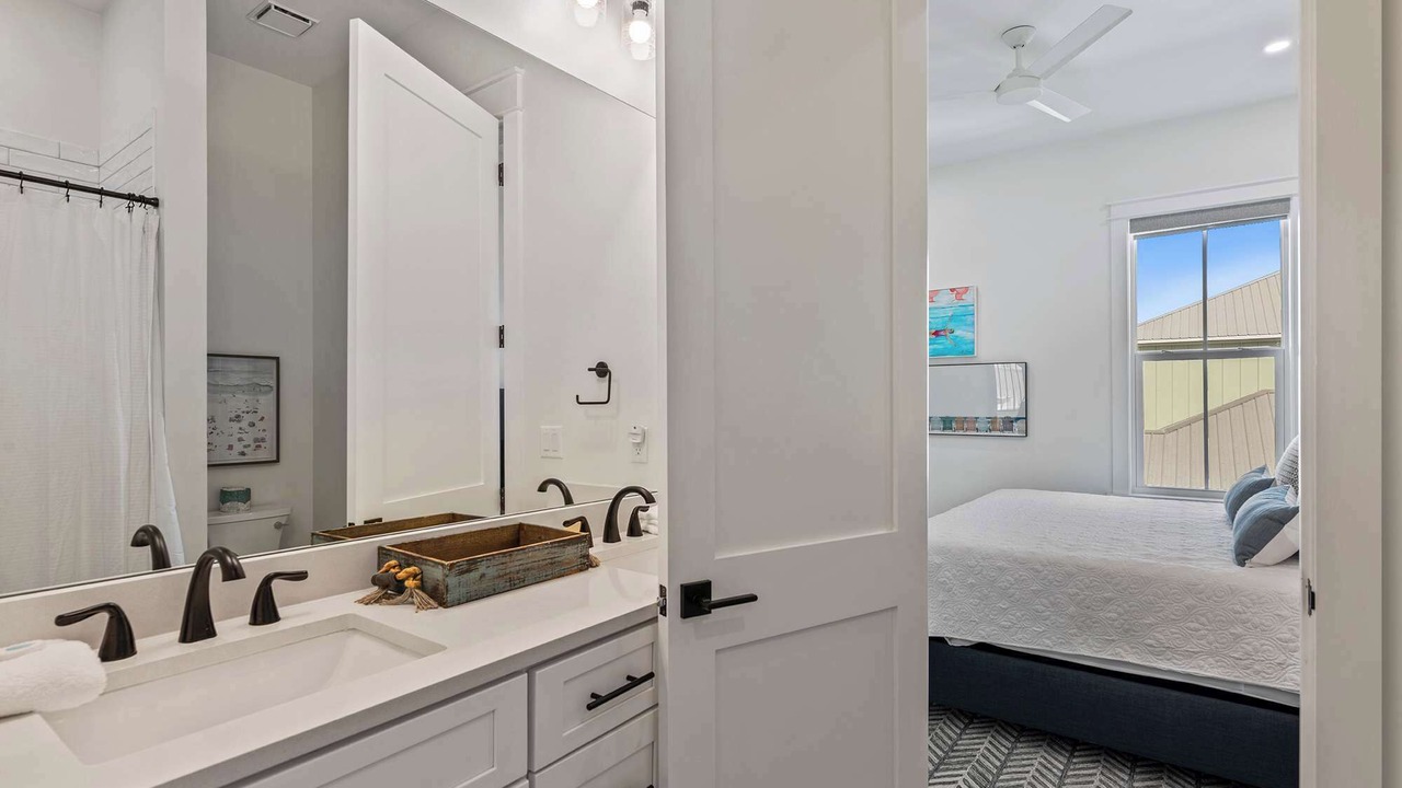 Photo of Bathroom in Emerald Waters Village