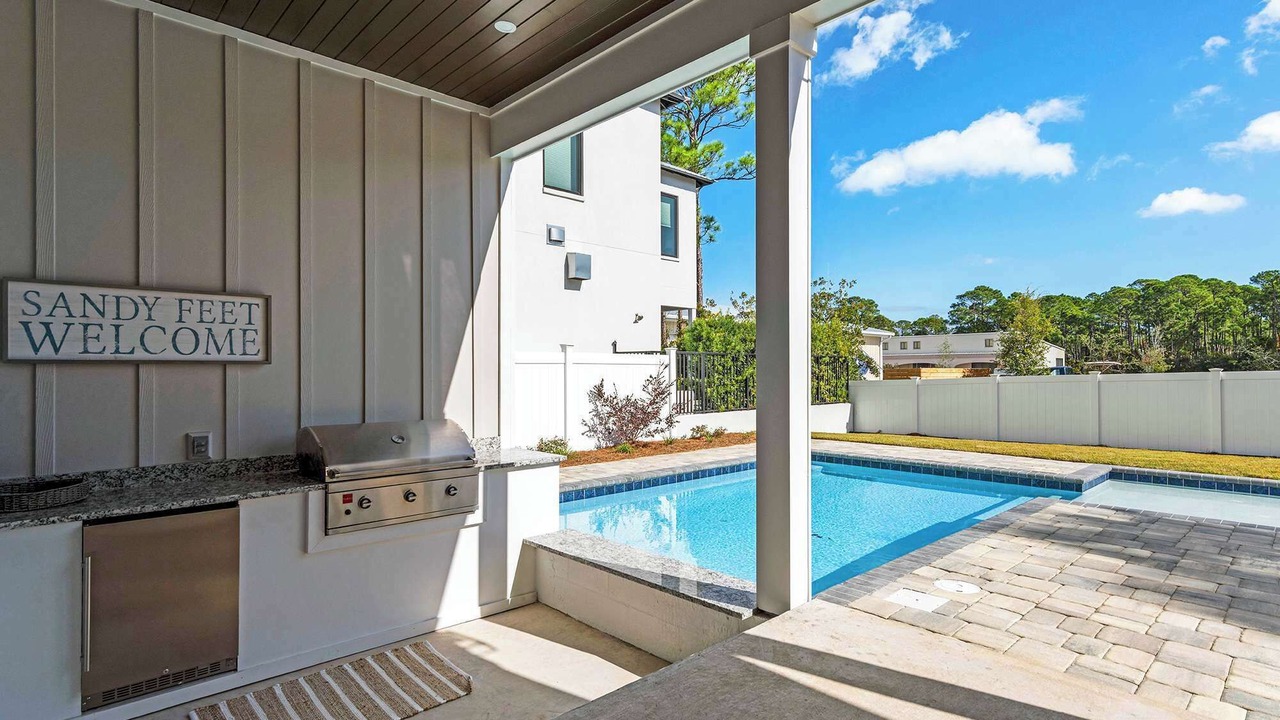 Photo of Outdoor in Emerald Waters Village