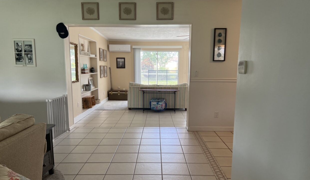 Photo of Livingroom in South Gate Ridge