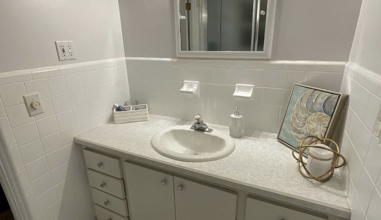 Photo of Bathroom in South Gate Ridge