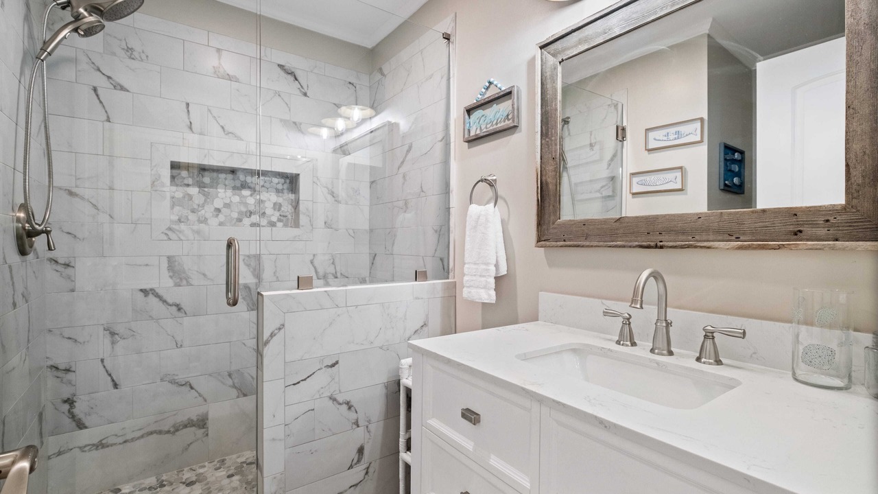 Photo of Bathroom in Folly Field