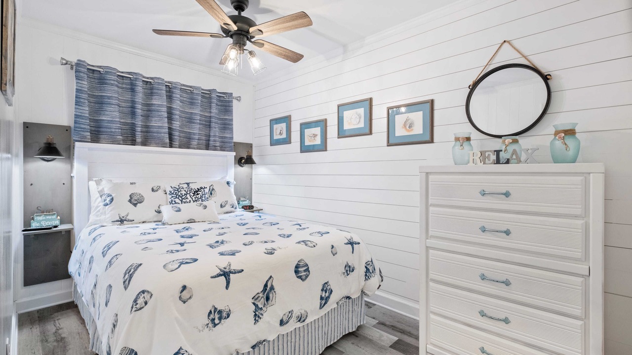 Photo of Bedroom in Folly Field