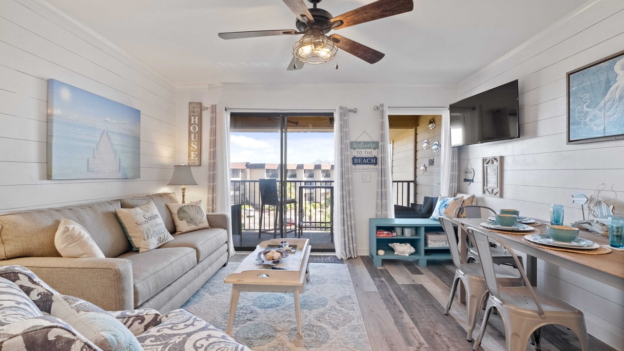 Photo of Livingroom in Folly Field