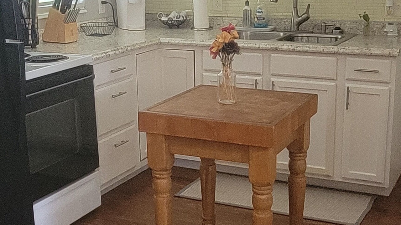 Photo of Kitchen in Floral City