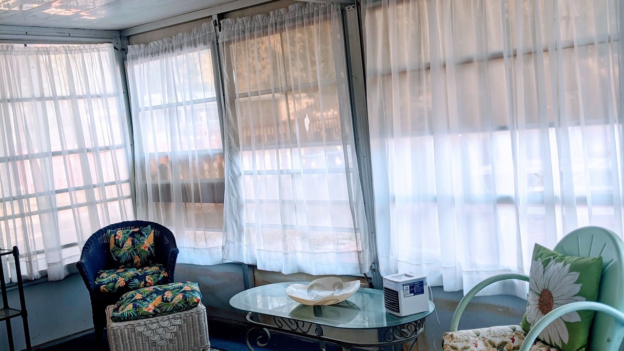 Photo of Livingroom in Floral City