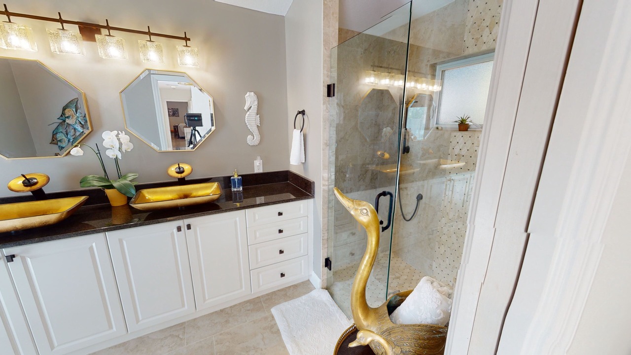 Photo of Bathroom in New Smyrna Beach