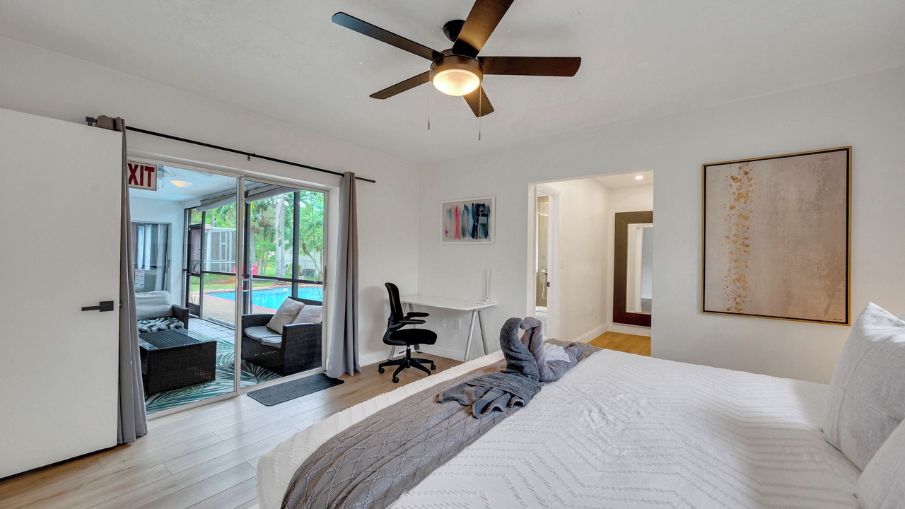 Photo of Bedroom in Cooper City