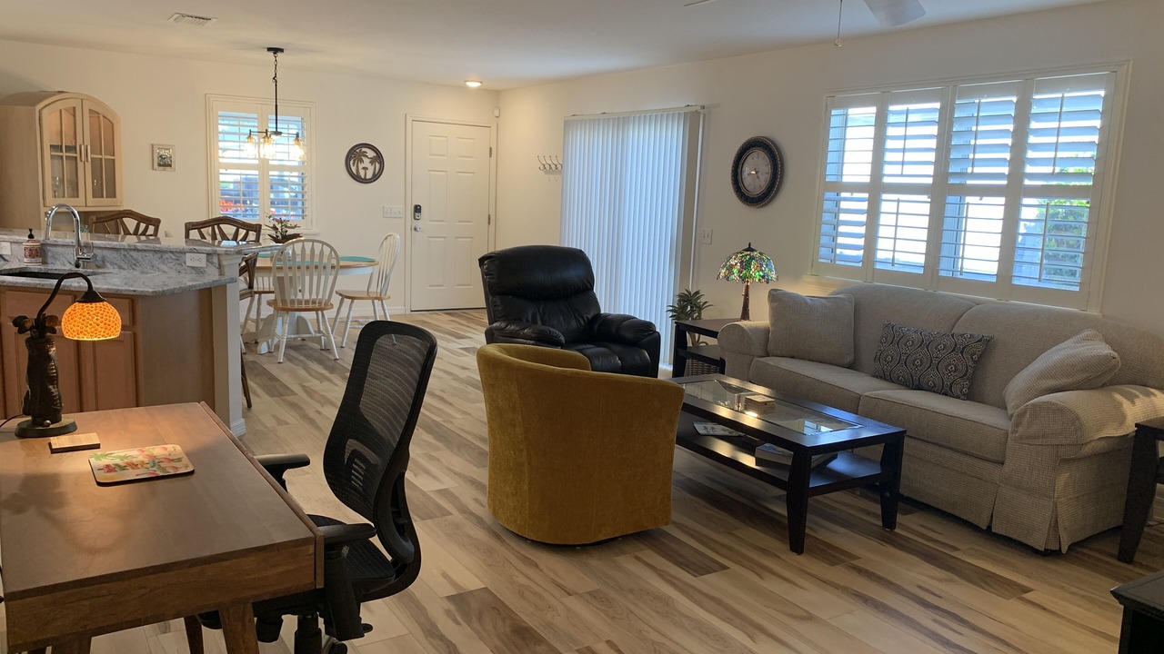 Photo of Livingroom in Duval