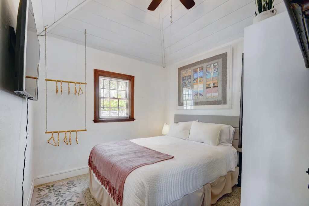 Photo of Bedroom in Jog Road