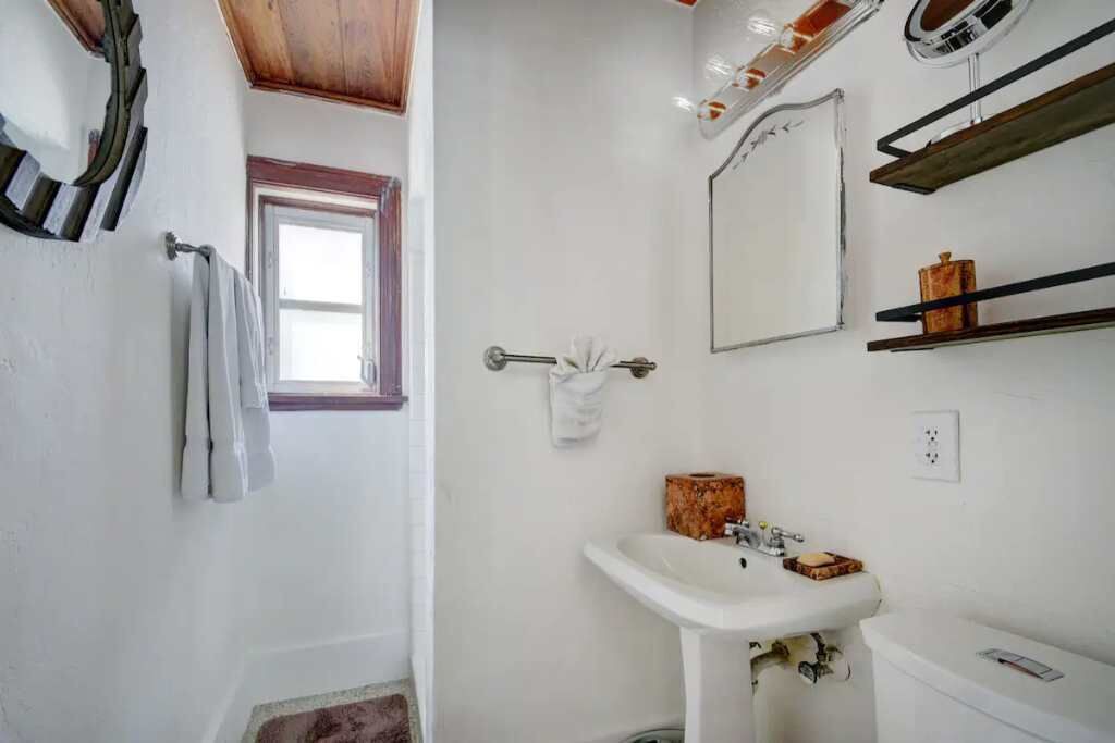 Photo of Bathroom in Jog Road