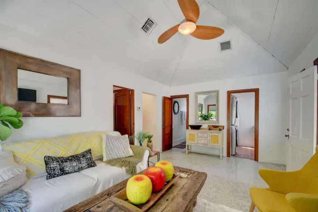 Photo of Livingroom in Jog Road