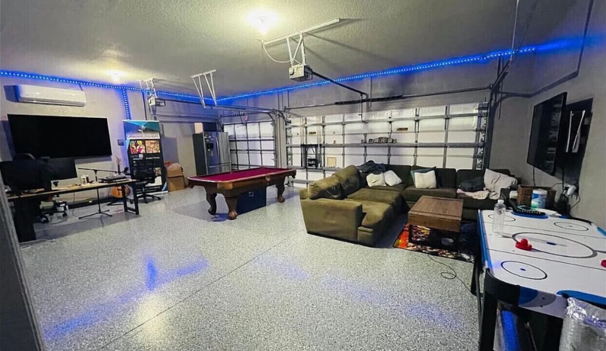 Photo of Livingroom in Regal Oaks