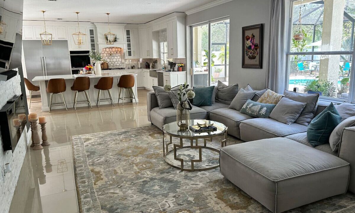 Photo of Livingroom in Regal Oaks