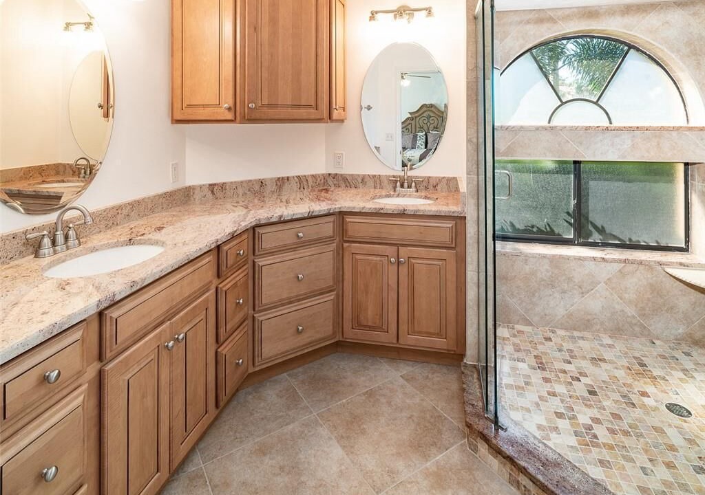 Photo of Bathroom in Pelican Bay