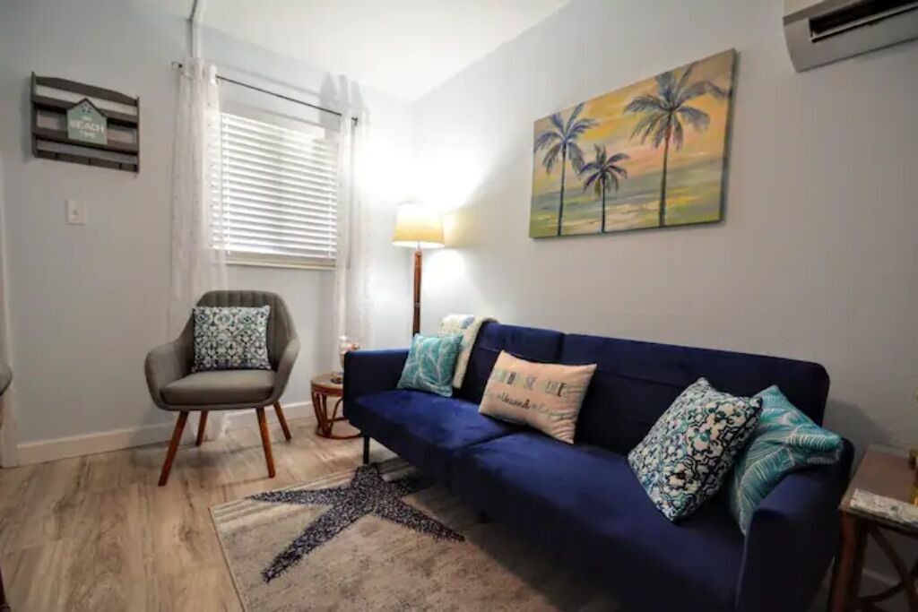 Photo of Livingroom in Cape Caneveral Beach Gardens