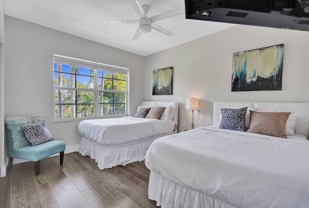Photo of Bedroom in South Lake